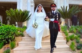 إيلي صعب.. صانع الأناقة الملكية في زفاف الأميرة رجوة