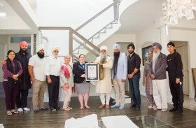 تعدى طولها مترين.. هندي لم يحلق لحيته منذ بلوغه