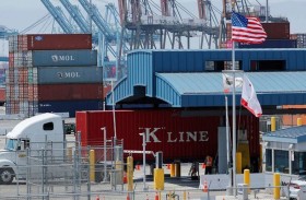 العجز التجاري الأمريكي يتقلص إلى 60.2 مليار دولار في يونيو 