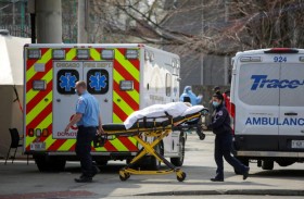 عدد ضحايا كوفيد-19 في الولايات المتحدة يتخطى 800 ألف 