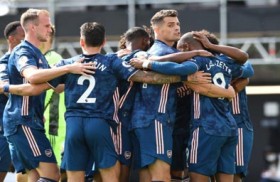 أرسنال يقص شريط الموسم بثلاثية في مرمى فولهام 