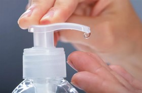 وفاة 3 أشخاص بعد تناولهم معقم اليدين