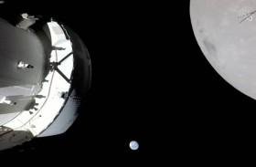 كبسولة أوريون تبدأ عودتها إلى الأرض 