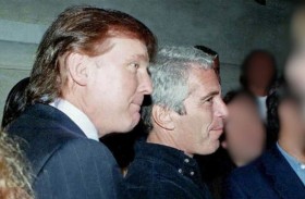 بعد «القنبلة السياسية».. كيف أثر نشر ملفات إبستين على ترامب؟