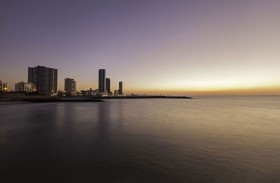 «سياحية عجمان» تستعرض رؤيتها لتطوير منظومة سياحية في «سوق السفر العالمي»