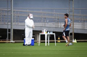 محاولات العودة الرياضية تحلّ مكان التأجيل والتجميد 