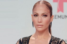 جينيفر لوبيز ترد على الانتقادات