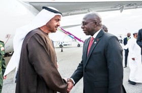 رئيس الدولة يصل أنغولا في زيارة دولة