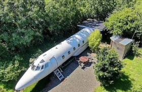 أغرب طائرات تحولت إلى فنادق سياحية