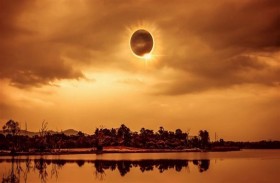 رصد كسوف الشمس من داخل معابد الكرنك بمصر