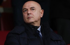 ليفي يدافع عن قرار إقالة بوستيكوغلو 