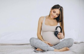 متـى يســتمع الـجنين للمـوســيقى؟