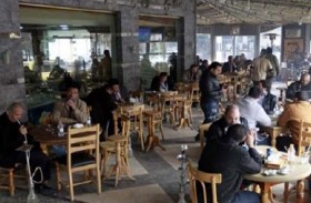 لوحة بمليوني جنيه  بمقهى في مصر.. وصاحبها: افتكرناها خردة