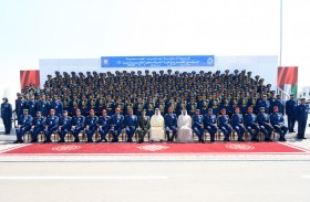 هزاع بن زايد يرعى حفل تخريج الدفعة الـ49 من كلية خليفة بن زايد الجوية