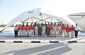 شرطة دبي تختتم دورة تقنيات التخصص الشرطي لعناصر الاستجابة