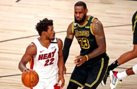 باتلر يبقي على ميامي حياً ويجر ليكرز إلى مباراة سادسة 