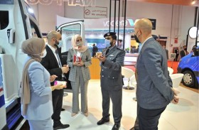 طيران شرطة أبوظبي تشارك بمعرض ومؤتمر الصحة العربي 2021 