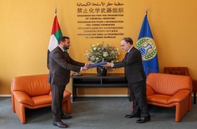 مندوب الدولة الدائم لدى منظمة حظر الأسلحة الكيميائية يقدم أوراق اعتماده