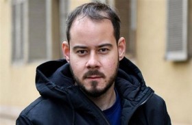 توقيف مغني راب محكوماً بالسجن