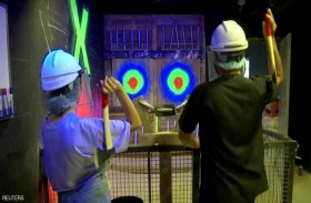 لعبة رمي الفؤوس للتغلب على كورونا