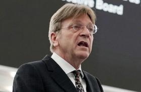 فلادمير بوتين في موقف هجومي، ولا تزال أوروبا متخلفة عن الركب