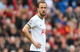  مانشستر يونايتد يضع الكرة في ملعب كين