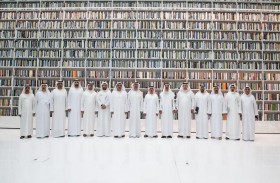 مدير عام محاكم دبي يزور مكتبة محمد بن راشد الواجهة الثقافية بدبي ويعقد اجتماعه الدوري مع اللجنة القضائية وأعضاء المجلس القيادي للتطوير والإبداع المؤسسي