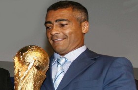 البرازيلي روماريو يخضع لجراحة في ريو