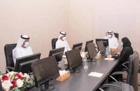 محمد بن حمد الشرقي يطلع على خطط مركز الفجيرة للمغامرات