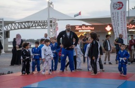 بلدية مدينة أبوظبي توظف مرافقها العامة لتشجيع المجتمع على ممارسة الرياضة  