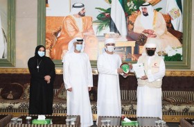 محمود الشمسي يكرم فريق المنطقة الطبية وهيئة الهلال الأحمر لجهودهما المجتمعية المميزة في الإمارة