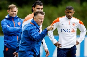  فان غال يقود المنتخب «البرتقالي» 