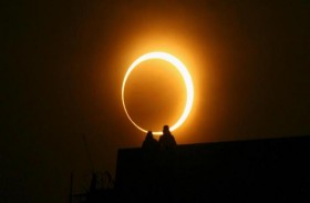 كسوف حلقي نادر للشمس في سماء إفريقيا 