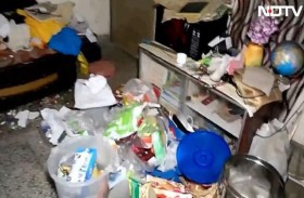 هندية لم تخرج من المنزل منذ بدء كورونا