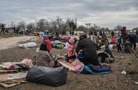 تركيا تنشر الشرطة لمنع اليونان من رد المهاجرين 