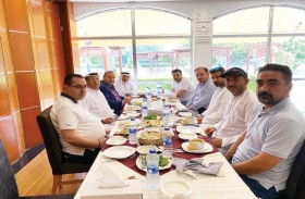 حفل غداء على شرف الأصدقاء بدعوة من رجل الأعمال محمد نبي غفاري