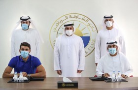 الشارقة  يقدم مدربه الجديد هاني الفخراني ويتعاقد مع محمود فايز