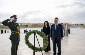 خليفة بن طحنون يستقبل رئيس كوريا في واحة الكرامة