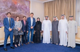 ولي عهد الفجيرة يستقبل نورة الجسمي وعددا من رؤساء اتحادات الريشة الطائرة 