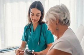 أدوية ضغط الدم وكبار السن.. دراسة تكشف جديداً مفاجئاً