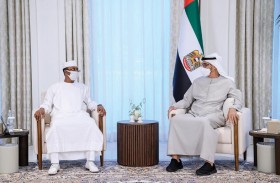 رئيس الدولة يبحث مع رئيس المجلس العسكري الانتقالي في تشاد علاقات التعاون والتطورات الإقليمية والدولية 