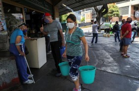 غوايدو يعلن مساعدات بـ20 مليون دولار لمواجهة كورونا 