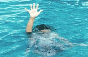 قيلولة أب تُنهي حياة طفلته غرقاً 