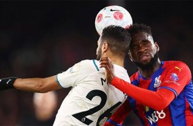 دراسة: إصابات الرأس في كرة القدم تسبب مرضا دماغيا