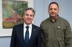 أوكرانيا تبحث أمريكا المساعدات 