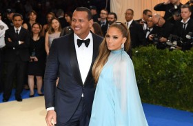 لوبيز ورودريغيز: لم نفسخ خطوبتنا