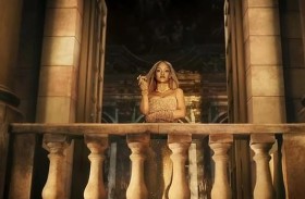 بعد 20 عاماً.. ريهانا تطيح بتشارليز ثيرون