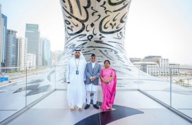 رئيس وزراء جمهورية نيبال يزور متحف المستقبل