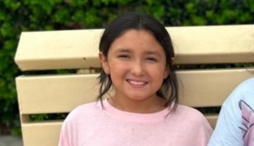 انتحار طفلة بعد ترهيب زملائها بترحيل عائلتها المهاجرة