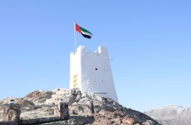 مصفوت .. مدينة ساحرة تتلألأ وسط الجبال الشاهقة